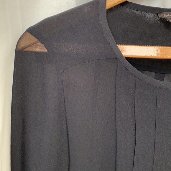 Aritzia T.Babaton Silk Blouse - Picture 5 of 9